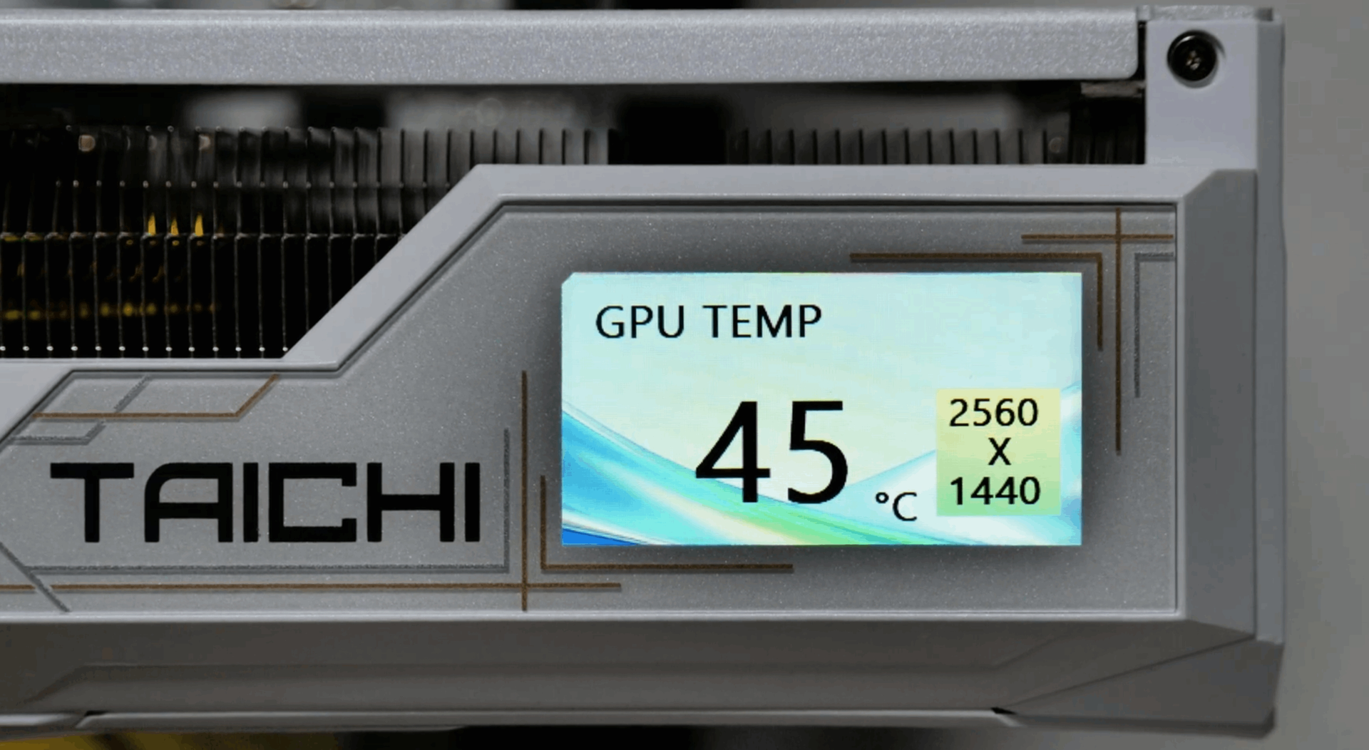 La Radeon RX 9070 XT de ASRock con pantalla LCD que cambia el juego